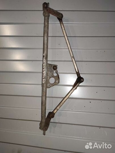 Трапеция стеклоочистителей Opel Vectra A