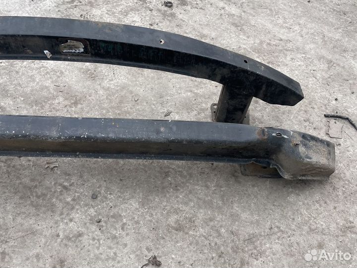 Усилитель бампера passat b5+