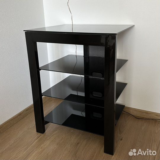 Стойка под Hi-Fi аппаратуру