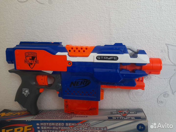 Бластер Nerf Elite Stryfe + 6 снарядов