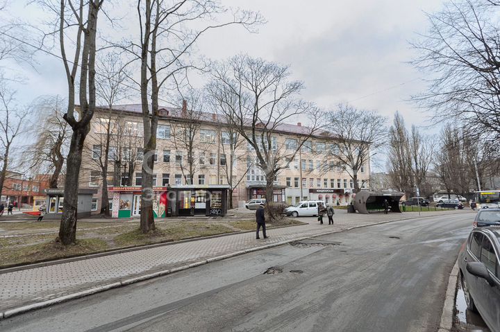 Помещение на красной линии, 31м