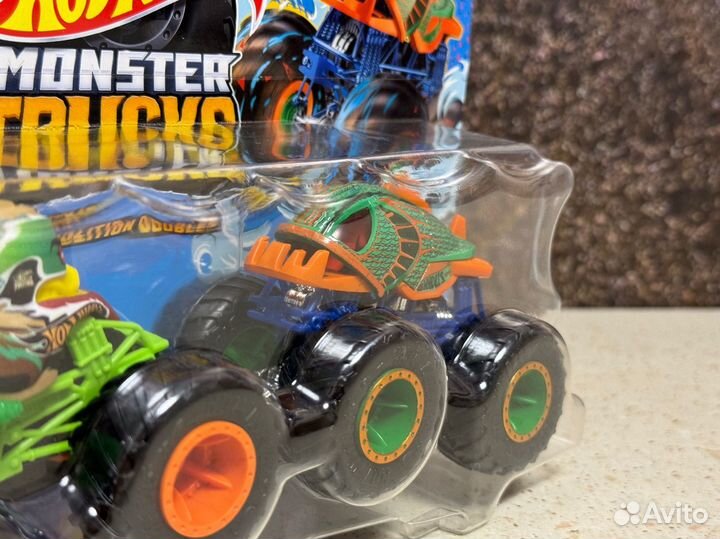 Новый набор набор Hot Wheels Monster Trucks