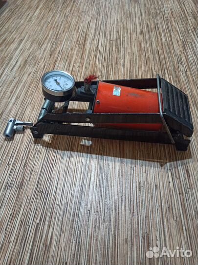 Насос автомобильный ножной