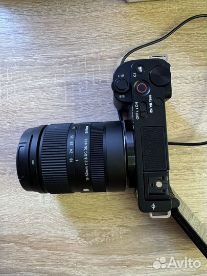 Sony ZV-E10 sigma 18-50 комплект