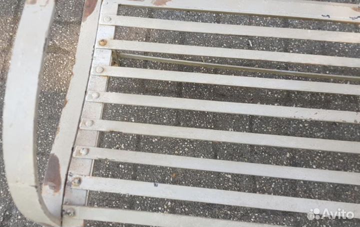 Скамейка из кованого железа