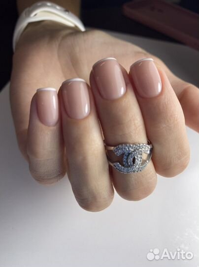 Мастер маникюра и педикюра