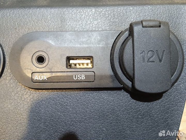 Прикуриватель Kia Rio 3