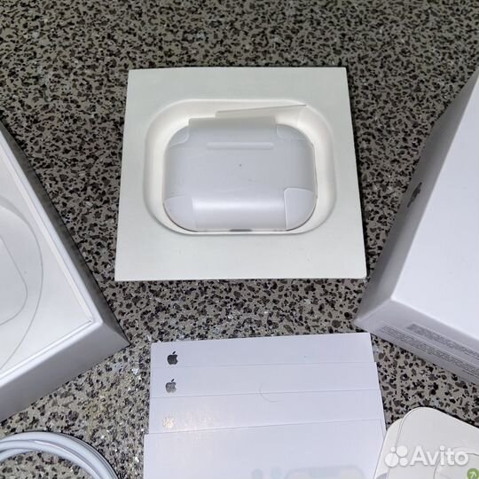 Наушники airpods