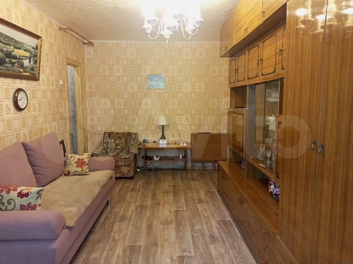 3-к. квартира, 42,8 м², 1/5 эт.