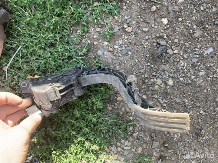 Электропедаль Ford Fusion