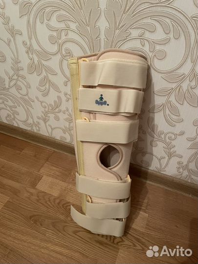 Ортез на коленный сустав