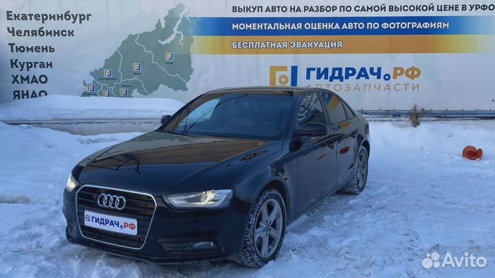 Кулак поворотный передний правый Audi A4 (B8) 4G04