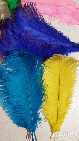 Перо страуса премиум