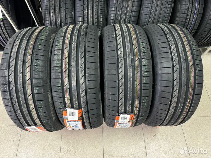 Tracmax X-Privilo TX3 275/35 R20 110