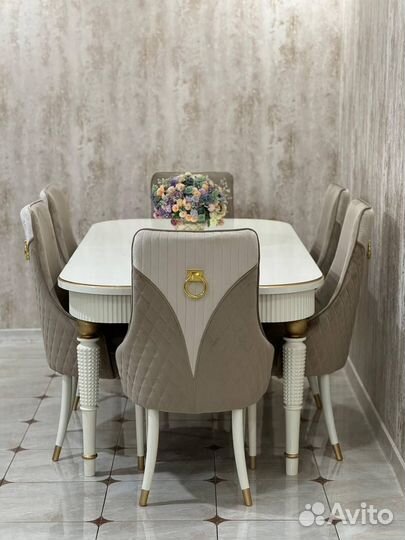 Стол и Стулья