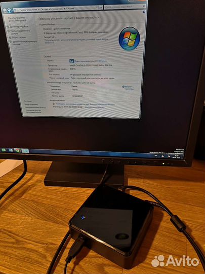 Мини компьютер Intel nuc dc3217iye