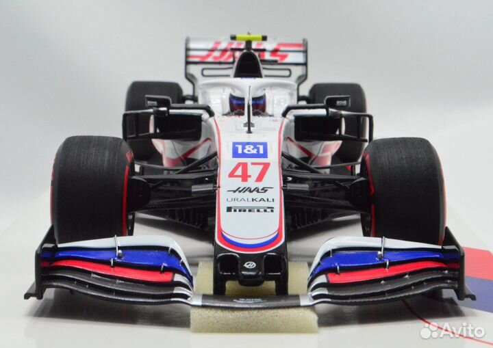 1/18, Uralkali Haas F1 Team VF-21 2021, Minichamps