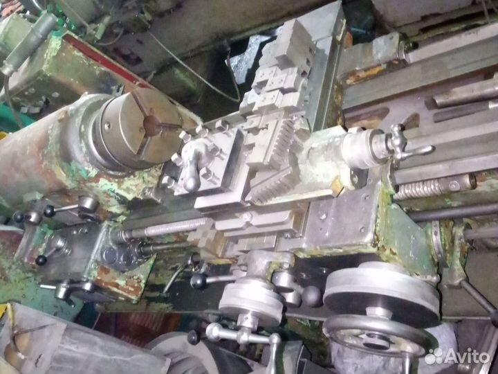 Токарный станок