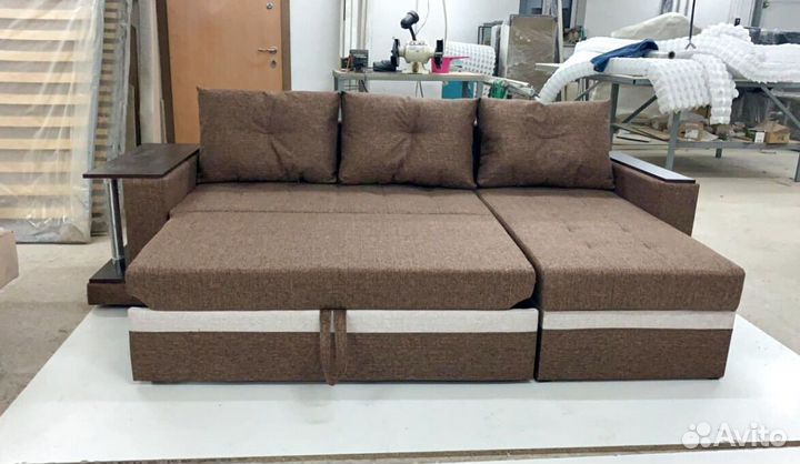 Диван кожаный