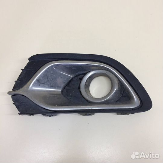 Рамка противотуманной фары левой Renault Logan 2 2