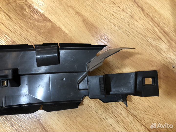 Дефлектор радиатора Toyota Rav 4