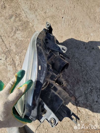 Левая фара Nissan x-trail T-31