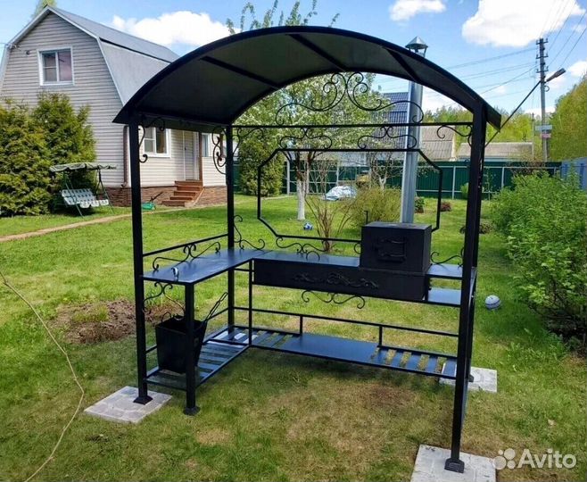 Беседка с мангалом