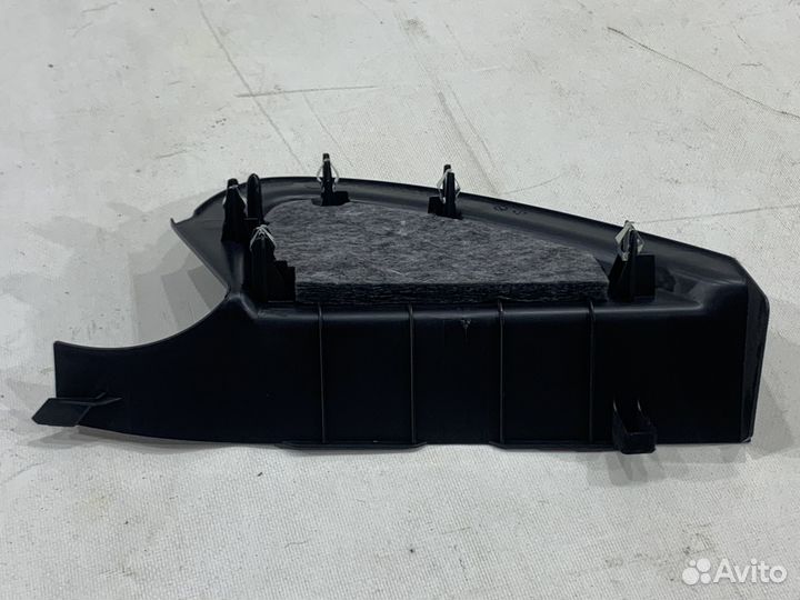 Накладка торпедо боковая Mercedes W213