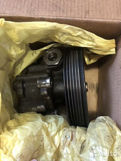 Насос гур Renault Duster