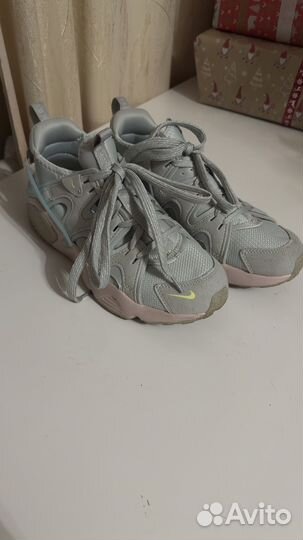 Кроссовки nike 38