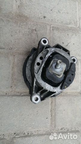 Подушка крепления двигателя левая BMW N47