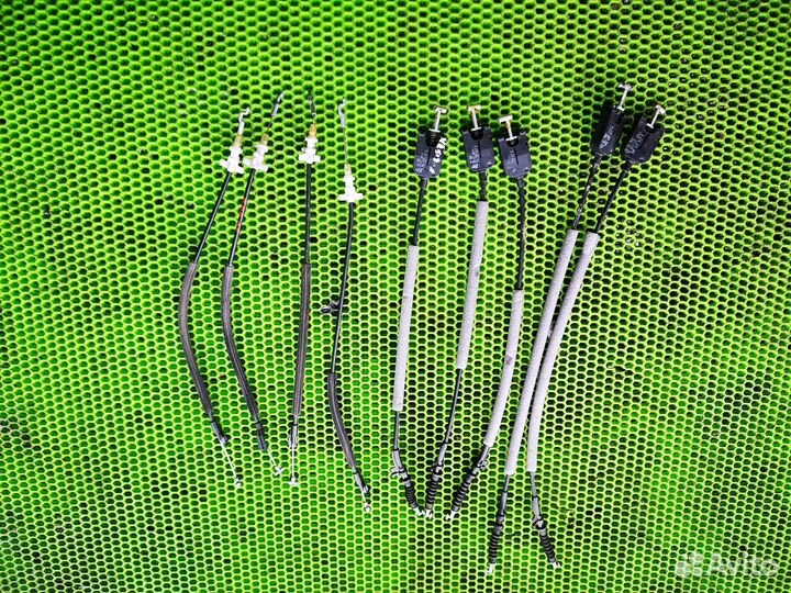 Тросик замка двери на Skoda Rapid 2013-н.в Фабия