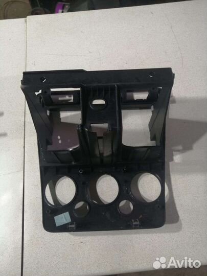 Передняя панель магнитолы Ford Fusion