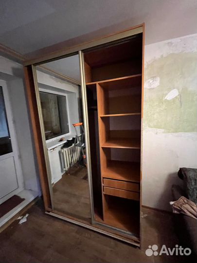 Шкаф купе с зеркалом бу