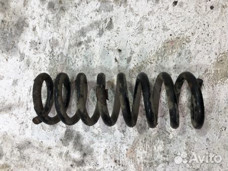 Пружина задняя Мерседес