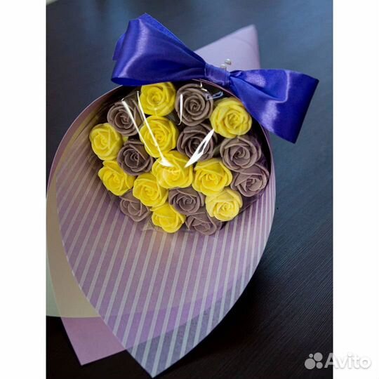 Розы из шоколада