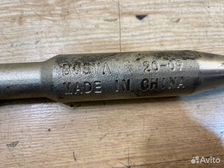 Крюк буксировочный Volvo S90 2017