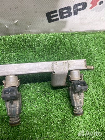 Топливная рейка с форсунками Geely Mk седан 1.5