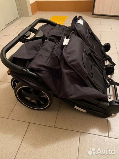 Коляска для двойни