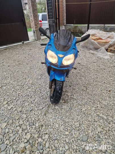 Kawasaki ZX,9
