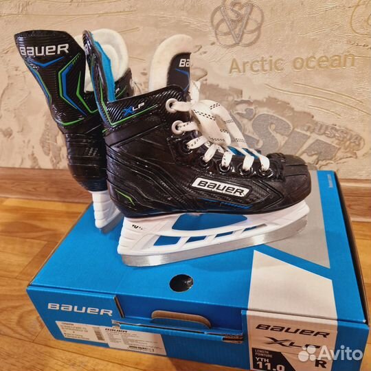 Хоккейные коньки bauer