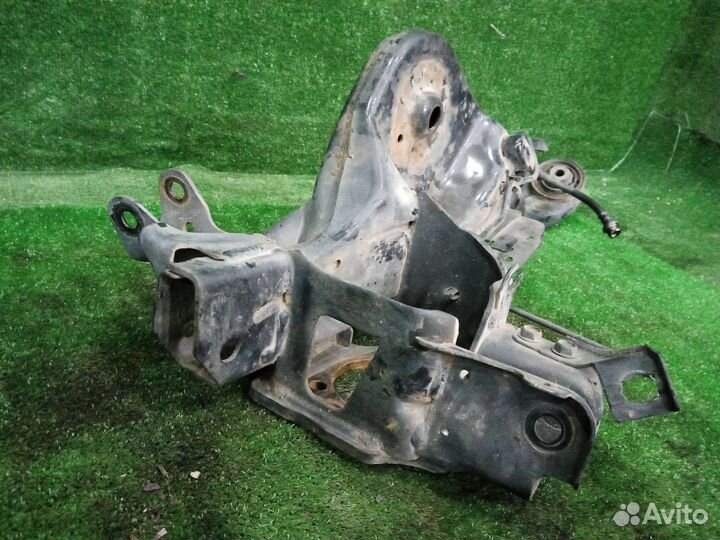 Рычаг подвески задний правый Nissan X-Trail TNT31