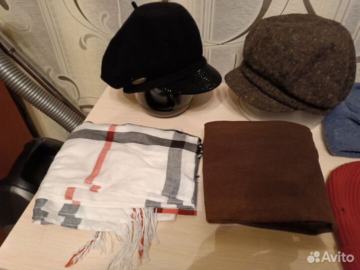 Кепки шапки женскии