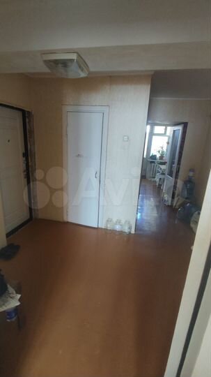 3-к. квартира, 70 м², 4/5 эт.