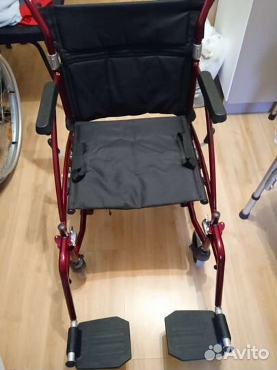 Инвалидная коляска новая