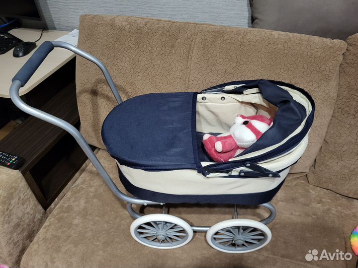 Коляска для кукол