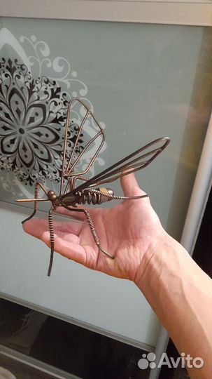 Фигурка комарик