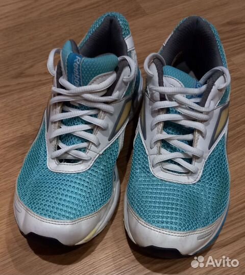 Кроссовки женские 37 размер оригинал