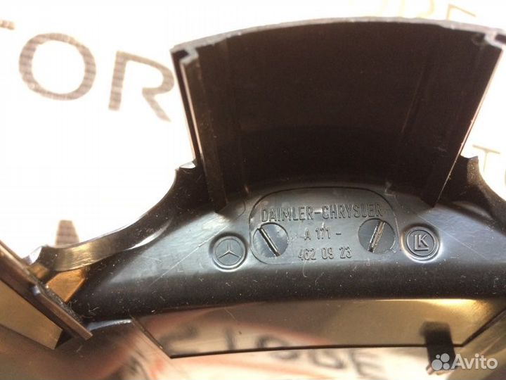 Кожух рулевой колонки Mercedes-Benz Cls-Class W219