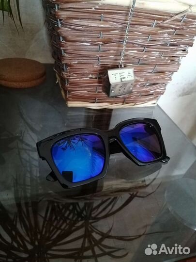 Солнцезащитные очки